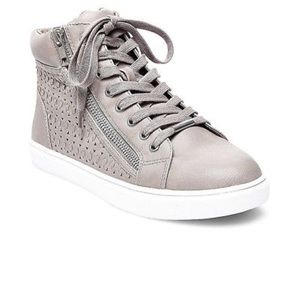 STEVE MADDEN womens Eiris high top  sneakers 👟